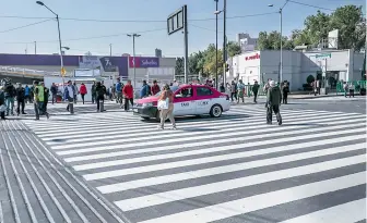  ?? HERNÁNDEZ ?? En Buenavista el cruce seguro no fue respetado del todo/ROBERTO