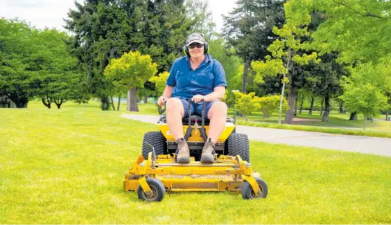  ?? ?? Taupō District Council team lead reserve ranger Tracey Woodcock on the job.