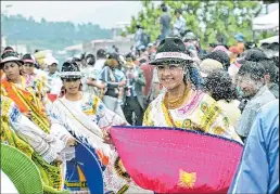  ??  ?? Los bailes folclórico­s forman parte de la tradición de Amaguaña.