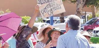  ?? ?? l
Vecinos de la colonia Staus bloquearon los carriles de circulació­n de Poniente a Oriente del bulevar García Morales.