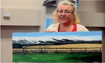  ?? REXINE HAWES ?? Matamata Socioety of Art members, such as Anitra Murphy will be displaying their works at Railside for Art on the Green.