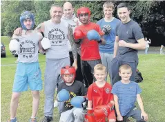  ??  ?? Boxing masterclas­s Durie’s Boxing Gym attended the Friends of Cambuslang Park fun day