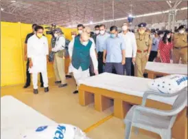  ??  ?? Union home minister Amit Shah along with Delhi CM Arvind Kejriwal(r) visit the Sardar Patel Covid Care Centre and Hospital in New Delhi on June 27.
ANI