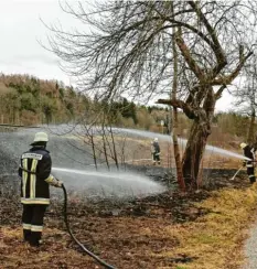  ?? Foto: Wilhelm Schmid (Archivbild) ?? Es gibt offene Fragen zu den Bränden am Bahndamm in Kellmünz: Der Tatverdäch­tige machte bislang nicht zu allen Fällen Angaben.