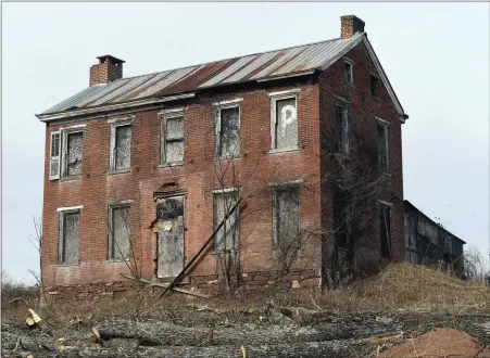  ?? BILL UHRICH — MEDIANEWS GROUP ?? Lizzie Lincoln in Exeter Township was recently demolished.