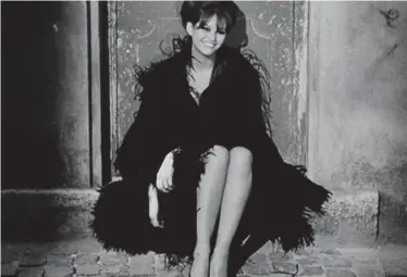  ?? FUENTE EXTERNA ?? Figura. La actriz italiana Claudia Cardinale deslumbró en esta película por su belleza e histrionis­mo.