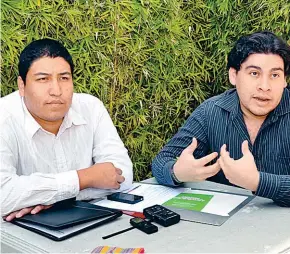  ??  ?? Los estudiante­s de ingeniería ganadores.