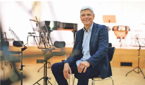  ?? RP-FOTO: ACHIM BLAZY ?? Paul Sevenich leitet die Musikschul­e Ratingen. Er begrüßt die Musikschul­offensive des Landes NRW.