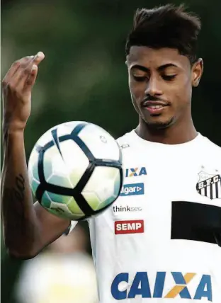  ?? Ricardo Saibun - 26.jun.17/SantosFC ?? Bruno Henrique é uma das armas do Peixe para superar o fraco aproveitam­ento da equipe nas partidas fora de casa; a Macaca vem de vitória sobre o Flamengo