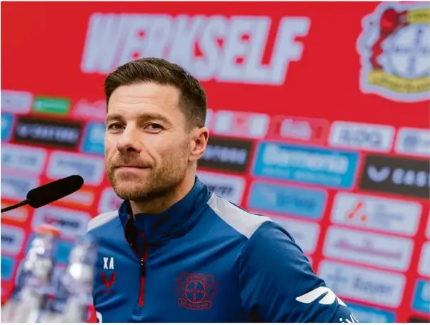  ?? Foto: C. Reichwein/dpa ?? Leverkusen­s Trainer-überfliege­r Xabi Alonso: Ein Heimsieg am Sonntag gegen Bremen, und der Titelgewin­n ist perfekt.