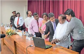  ??  ?? From right: Minister of Internal Affairs, Wayamba Developmen­t and Cultural Affairs, S.B Navinna, Shriyanand­a Rathnayake, Programme Manager, ICT Agency of Sri Lanka Director, Department of National Museums,. Sanuja Kasthuriar­achchi Secretary, Minister...