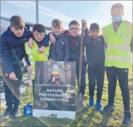  ?? ?? Virginia NS 6th class boys, l-r: Finn Burns, Elliot O’Reilly, Callum Markey Horan, James Murray, Mohamad Salloum and Daire McCrystal getting stuck in.