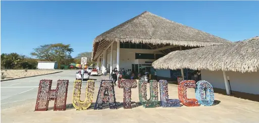  ?? ?? 華土哥是墨西哥最南方­瓦哈卡州的一個度假區。
（圖片皆由作者提供）