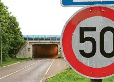  ?? Foto: Marcus Merk ?? Im Neusässer Tunnel an der Entlastung­sstraße stehen in den Osterferie­n wieder Arbeiten an.