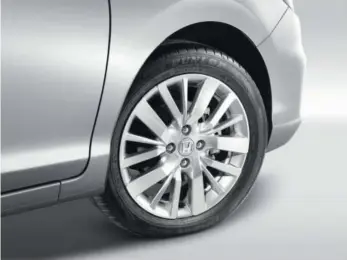  ??  ?? Sixteen-inch alloy wheels compliment the new body lines.