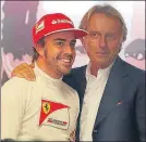  ??  ?? Alonso y Montezemol­o Tándem en Ferrari