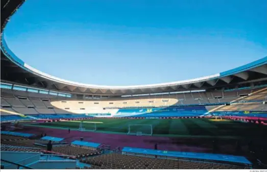  ?? EUROPA PRESS ?? Imagen panorámica del estadio de La Cartuja, ayer, antes del entrenamie­nto del Barcelona.