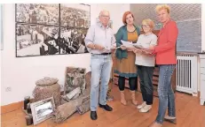  ?? RP-FOTO: FABIAN KAMP ?? Götz Waninger, Sandra Franz, Annemarie Vössing und Gabriele König (von links) werben um engagierte Mitglieder.