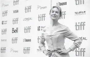  ?? — Gambar Reuters ?? FILEM BAHARU: Zellweger ketika tiba di tayangan perdana filem ‘Judy’ semasa Festival Filem Antarabang­sa Toronto (TIFF) di Toronto, Kanada pada 10 September lepas.