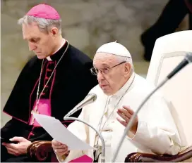  ?? FOTO AFP ?? El Papa aclaró que no se paga el sacrificio de Cristo.