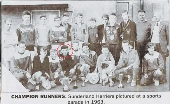  ??  ?? The Sunderland Harriers team in 1963 with Ian Halliwell circled