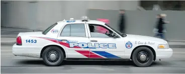  ?? PETER J THOMPSON / NATIONAL POST ?? A Toronto District School Board report recommends discontinu­ing a program that saw police deployed at schools. It was implemente­d in 2008 after a student was killed.