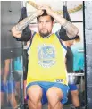  ?? Picture / Photosport ?? Vaea Fifita brings it in the gym but can that translate to the rugby field?