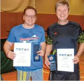  ?? Fotos: Gotthard Gellner ?? Sie haben die B Doppel Konkurrenz gewonnen: Tobias Meier (links) und Klaus Steiner.