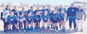  ?? ?? La Pandilla Femenil, equipo que dirige “El Bebo” en la Liga de Futbol Femenil.