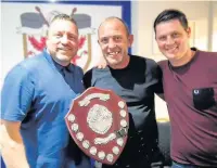  ??  ?? Peter Goodwin with Lyndon Borge, winner of Gareth Morgan Award, with presenter Daniel Morgan