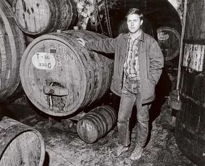  ?? Dave Randolph/Chronicle Archives ?? Bob Travers, the late owner-winemaker at Mayacamas Vineyards in Napa Valley, is often cited as an inspiratio­n by younger winemakers. This photo is from Dec. 13, 1971.