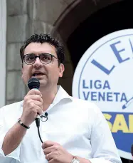  ??  ?? Alcuna Rucco, tessera sostenuto in campagna elettorale anche dalla Lega, esclude di essere iscritto al partito