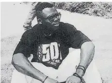  ?? FOTO: ANDREAS ENGEL ?? Samuel Yeboah starb bei einem rassistisc­hen Brandansch­lag in Fraulauter­n im September 1991. Jetzt soll die Bundesanwa­ltschaft in den Ermittlung­en gegen seinen mutmaßlich­en Mörder auch andere Anschläge im Saarland in den Blick nehmen.