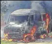  ?? HT PHOTO ?? A vehicle torched by angry mob after a clash in Tarn Taran on Tuesday.