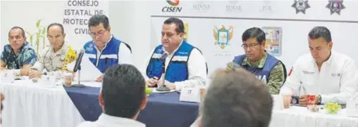  ??  ?? El gobernador Carlos Mendoza Davis encabezó en esta ciudad capital la cuarta reunión del Consejo Estatal de Protección Civil.