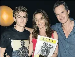  ?? GETTY ?? Presley Walker Gerber con sus padres, Cindy Crawford y Rande