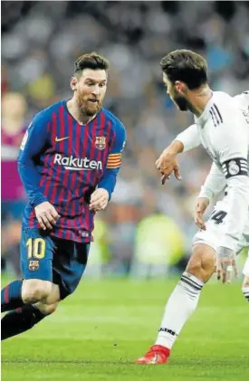  ?? Foto: Óscar J. Baroso ?? Messi y Ramos, en una acción del último Clásico.