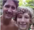  ?? JIM GODBY ?? Few griped when media gushed over Justin Trudeau, seen here with a fan.