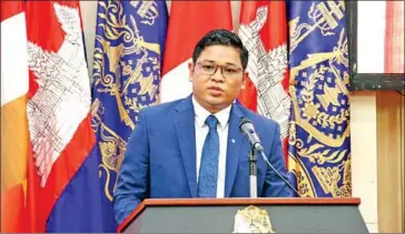  ?? GOVERNMENT SPOKESPERS­ONS UNIT ?? Phi No, director of the Child Welfare Department at the social affairs ministry, speaks at a press conference at the Council of Ministers on August 18.