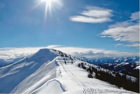  ?? Foto: Michael Munkler ?? Keine Skischauke­l soll künftig die Idylle am Riedberger Horn stören. Allerdings gilt der Stopp des Projekts nur für zehn Jahre. Auch die Aufhebung der Naturschut­zzonen soll nicht rückgängig gemacht werden.