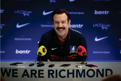  ?? (Apple) ?? Fish out of water: Sudeikis p l ays the American manager of AFC Richmond