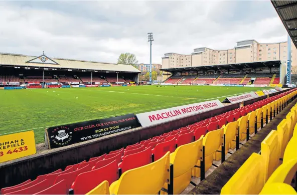  ?? ?? PITCH BATTLE: Partick’s patchy playing surface could cause problems next week if Caley Thistle are playing the Glasgow side in the play-offs.