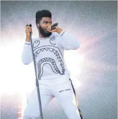  ??  ?? ► Khalid se presentó ante una eufórica audiencia durante la tarde.