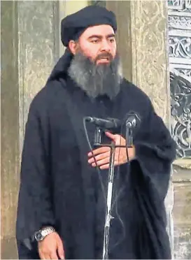  ?? (AP) ?? Líder. Abu Bakr al Bagdadi, en una imagen en su “califato” de Mosul.