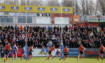  ??  ?? Crowds watch the Super League match at the Mend-A-Hose Jungle, Castleford, on Sunday. Photograph: Richard Sellers/PA
