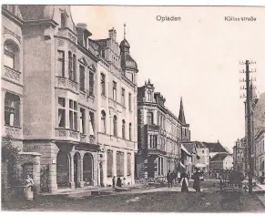  ?? FOTOS (2): KDH-VERLAG ?? Historisch­e Ansicht der Kölner Straße in Opladen.