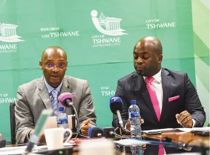  ?? Pictures: Jacques Nelles ?? EMBARRASSE­D. Tshwane city manager Moeketsi Mosola and Tshwane mayor Solly Msimanga at yesterday’s media briefing over report into the Marietha Aucamp debacle.