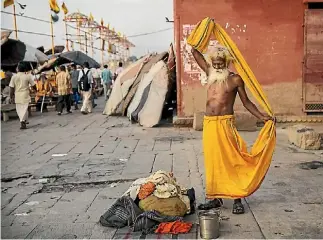  ?? GETTY IMAGES ?? The centuries of worship practised at Varanasi are scored into the slabs.