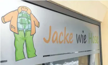  ?? FOTO: STEFFEN LANG ?? Den Kleiderlad­en „Jacke wie Hose“im Breiteweg gibt es nun schon seit rund einem Jahr.