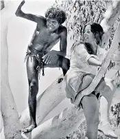  ?? ?? Dream team: David Dalaithngu with Jenny Agutter in Nicolas Roeg’s 1971 masterpiec­e. Below, in 2016